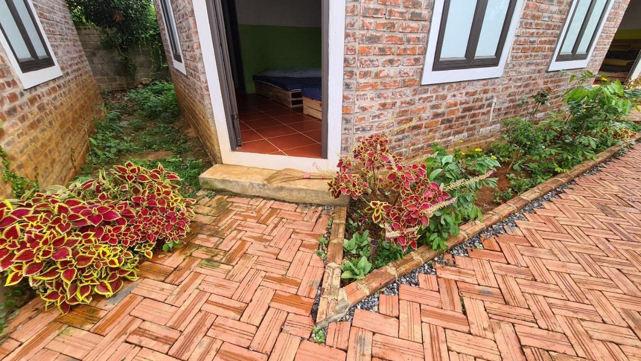 Datani Moc Chau Homestay Lang Mon Exterior foto